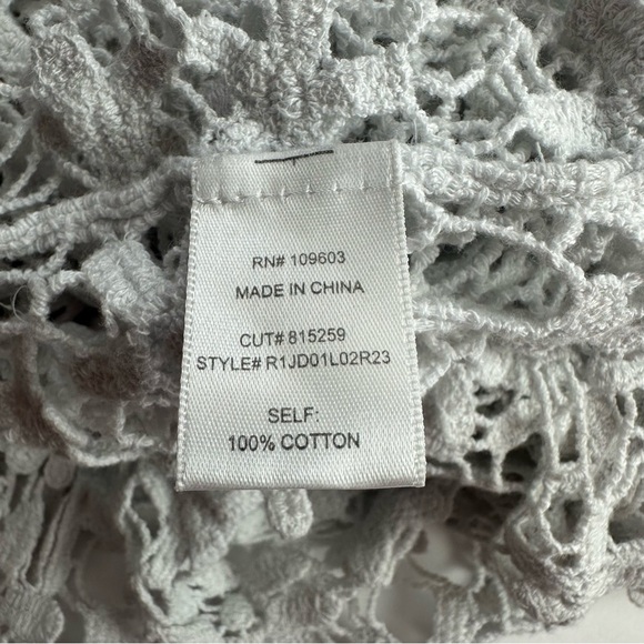 Rabbit Designs Daisy Lace Shrug Cardigan Women's Size Large Top White Flaws Boho - Picture 8 of 11